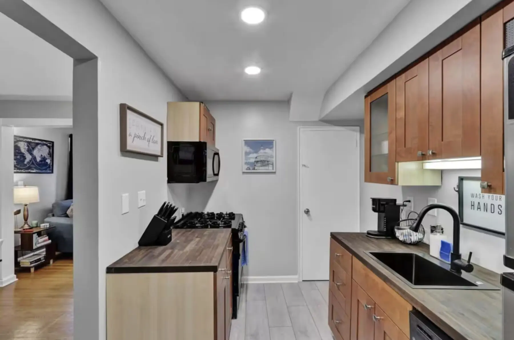 74ab2cb3 3905 4a01 b7af a3e06971337a.jpg