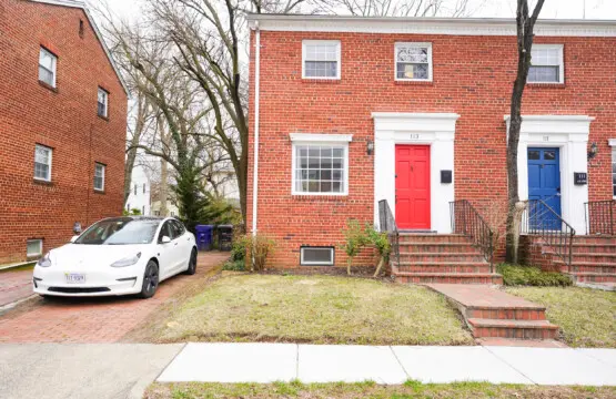 93238149 d250 4aa3 93eb 9bf1bbc79149.jpg