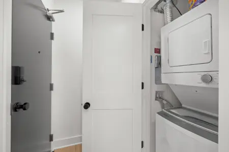 a8f6ac4d 8ca6 4fec a125 5884df7240b0