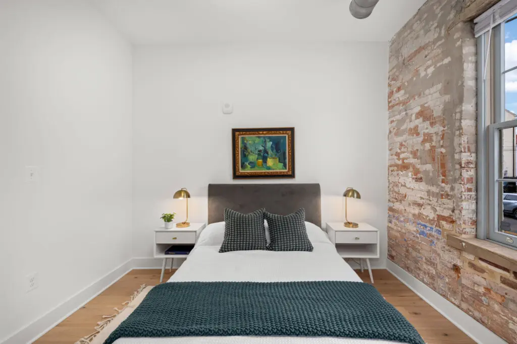 c443c529 e677 4ea7 9352 6d7150d92768