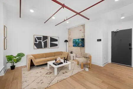 c9eedba4 faf9 42b9 aac4 99cb823d9500